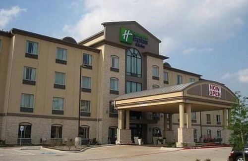 White Rock Hills Hotel | Holiday Inn Express & Suites Dallas Fair Park, an Ihg Hotel