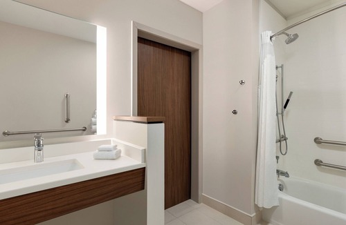 Dalton Hotel | Holiday Inn Express & Suites Dalton - Walnut Ave by IHG