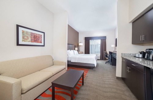 Glasgow Hotel | Holiday Inn Express & Suites Glasgow by IHG