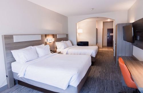 Guthrie Hotel | Holiday Inn Express & Suites Guthrie North Edmond by IHG