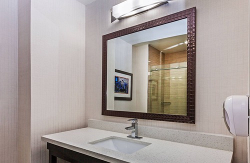 Jacinto City Hotel | Holiday Inn Express & Suites Houston East, by IHG