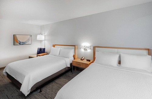 Lonoke Hotel | Holiday Inn Express & Suites Lonoke by IHG