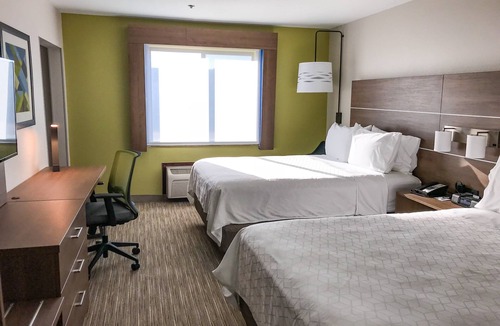 Lubbock Hotel | Holiday Inn Express & Suites Lubbock West by IHG