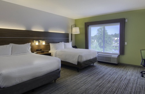 Mobile Hotel | Holiday Inn Express & Suites Mobile - University Area by IHG