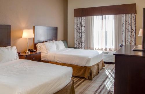 Nevada Hotel | Holiday Inn Express & Suites Nevada by IHG