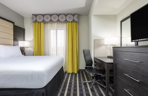 Norman Hotel | Holiday Inn Express & Suites Norman by IHG