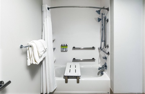 Sanger Hotel | Holiday Inn Express & Suites Denton - Sanger by IHG