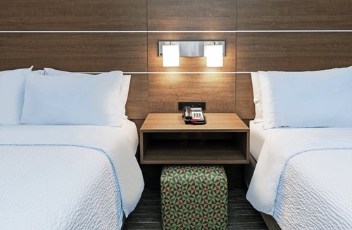 Sulphur Hotel | Holiday Inn Express & Suites Sulphur (Lake Charles) by IHG