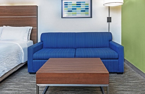 Sulphur Hotel | Holiday Inn Express & Suites Sulphur (Lake Charles) by IHG