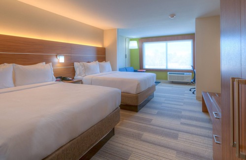 Tulsa Hotel | Holiday Inn Express & Suites Tulsa Midtown by IHG