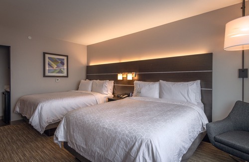 Downtown Tulsa Hotel | Holiday Inn Express & Suites Tulsa Downtown by IHG