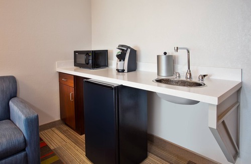 Webster Hotel | Holiday Inn Express & Suites Rochester Webster by IHG
