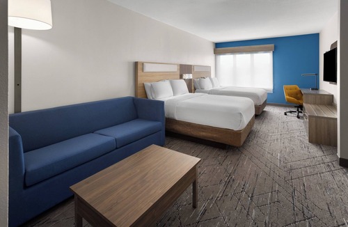 Lindbergh Lawns Hotel | Holiday Inn Express Syracuse Fairgrounds by IHG