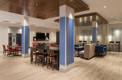 Troy Hotel | Holiday Inn Express Troy by IHG