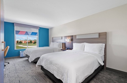 South Tulsa Hotel | Holiday Inn Express Tulsa South Bixby by IHG