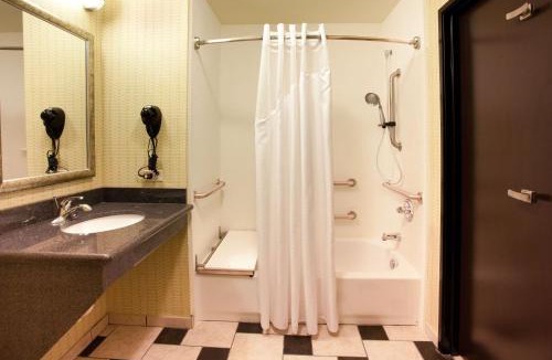 South Tulsa Hotel | Holiday Inn Express Tulsa South Bixby by IHG