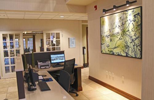 Cape Girardeau Hotel | Holiday Inn Express Hotel & Suites Cape Girardeau I-55 by IHG