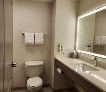 Crawfordsville Hotel | Holiday Inn Express Hotel & Suites Crawfordsville by IHG