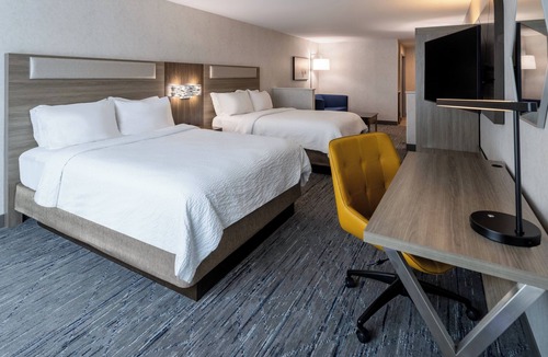 East Syracuse Hotel | Holiday Inn Express & Suites Dewitt (Syracuse) by IHG