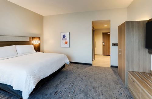 Holly Springs Hotel | Holiday Inn Express Holly Springs Raleigh Area by IHG