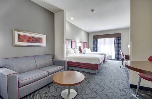 Oklahoma City Hotel | Holiday Inn Express & Suites Oklahoma City North by IHG