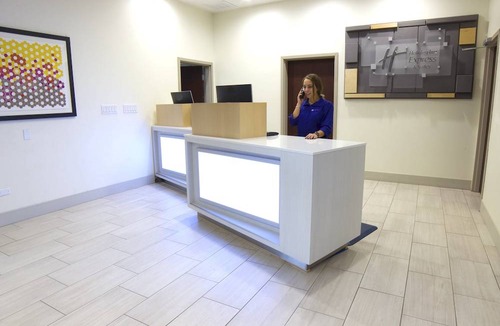 Seguin Hotel | Holiday Inn Express Hotel & Suites Seguin, an IHG Hotel