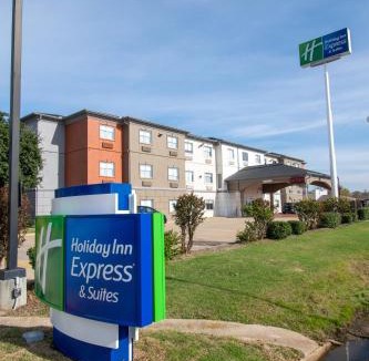 Sulphur Springs Hotel | Holiday Inn Express & Suites Sulphur Springs by IHG