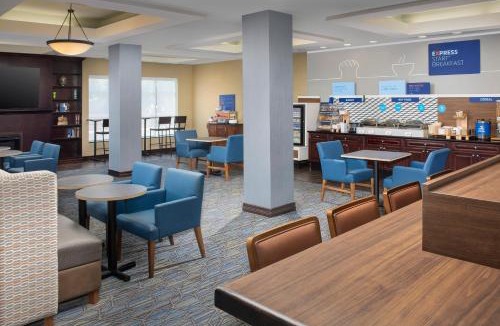 Uvalde Hotel | Holiday Inn Express Uvalde by IHG