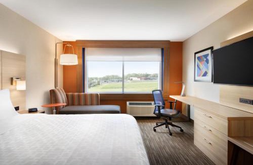 Williamsburg Hotel | Holiday Inn Express Williamsburg by IHG