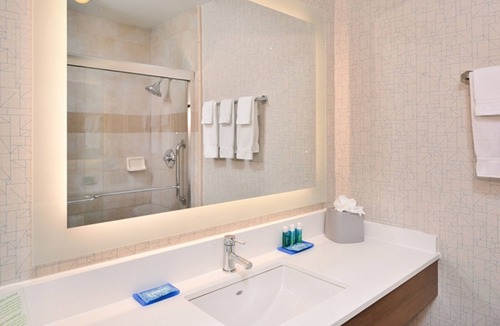 Walnut Creek Hotel | Holiday Inn Express Walnut Creek by IHG