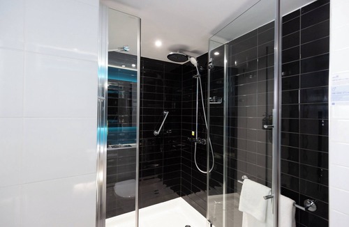 Windsor Hotel | Holiday Inn Express Windsor by IHG