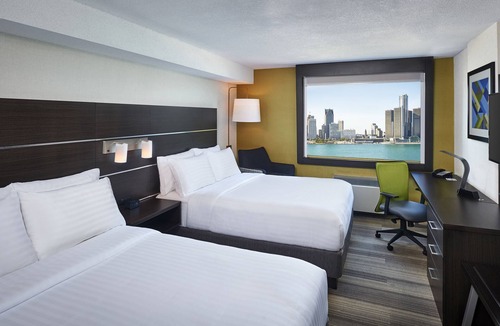 Windsor Hotel | Holiday Inn Express Windsor Waterfront by IHG