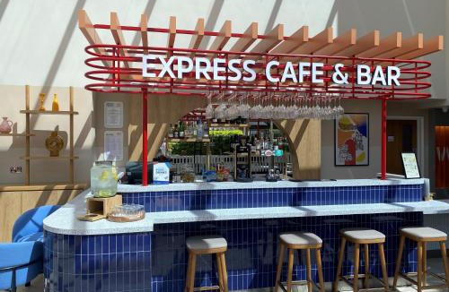 Windsor Hotel | Holiday Inn Express Windsor by IHG