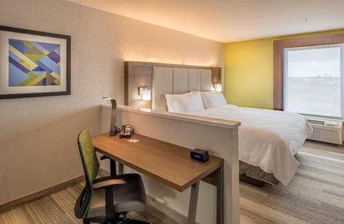 Bellmead Hotel | Holiday Inn Hotel & Suites Waco Northwest, an Ihg Hotel