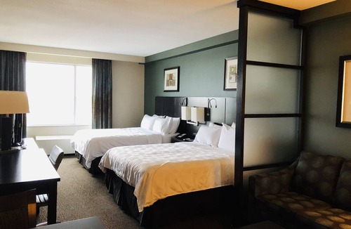 Saskatoon Downtown Hotel | Holiday Inn Hotel & Suites Saskatoon Downtown by IHG