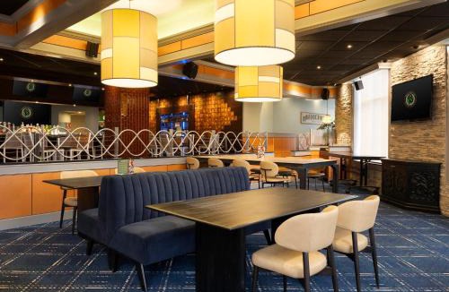 Elgin Hotel | Holiday Inn Hotel & Suites Chicago Northwest - Elgin by IHG