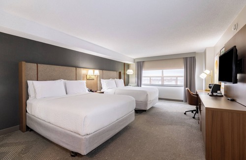 White Oaks Hotel | Holiday Inn Hotel & Suites London by IHG