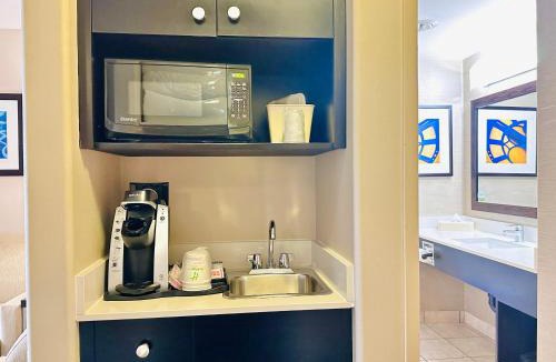 Regina Hotel | Holiday Inn Hotel & Suites Regina by IHG