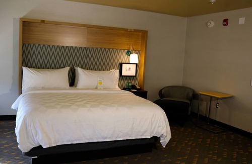 Jonesboro Hotel | Holiday Inn Jonesboro by IHG