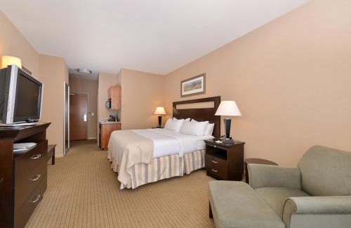 Laramie Hotel | Holiday Inn Laramie by IHG