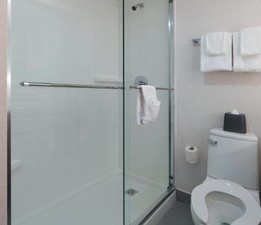 Laval Hotel | Holiday Inn Laval Montreal by IHG