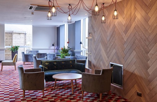 Garforth Hotel | Holiday Inn Leeds Garforth by IHG