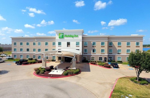 Longview Hotel | Holiday Inn Longview - North, an IHG Hotel
