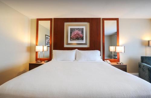 Fallsview Resort | Holiday Inn Niagara Falls-By the Falls by IHG