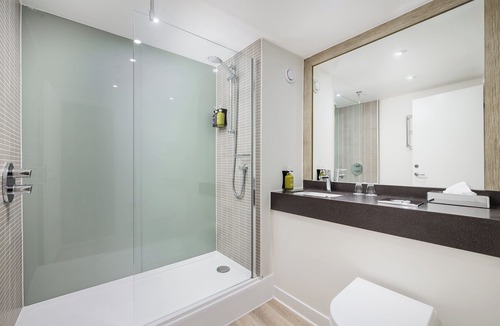 Great Houghton Hotel | Holiday Inn Northampton by IHG