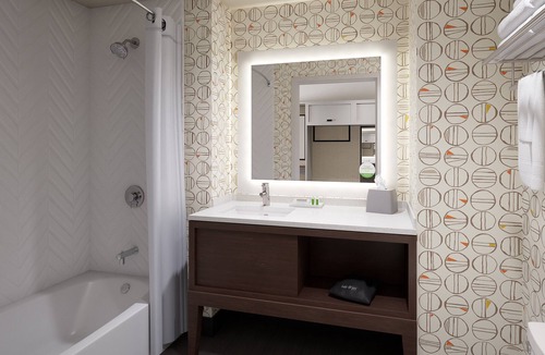 Houston Hotel | Holiday Inn NW Houston Beltway 8 by IHG