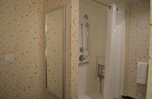 Houston Hotel | Holiday Inn - NW Houston Beltway 8 by IHG