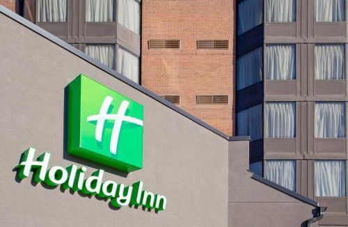 Cummings Hotel | Holiday Inn Ottawa East by IHG