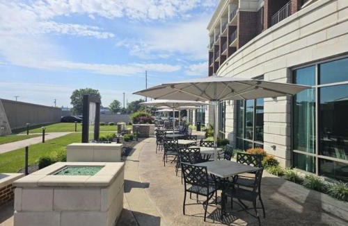 Paducah Hotel | Holiday Inn Paducah Riverfront by IHG