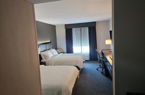 Paducah Hotel | Holiday Inn Paducah Riverfront by IHG